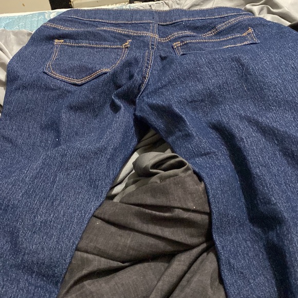 10/12 - Picture 3 of 5